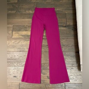 Lululemon Groove SHR Flared Pant- magenta purple